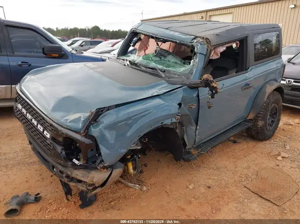 1FMDE5CP3NLA87984 2022 FORD BRONCO - Image 2