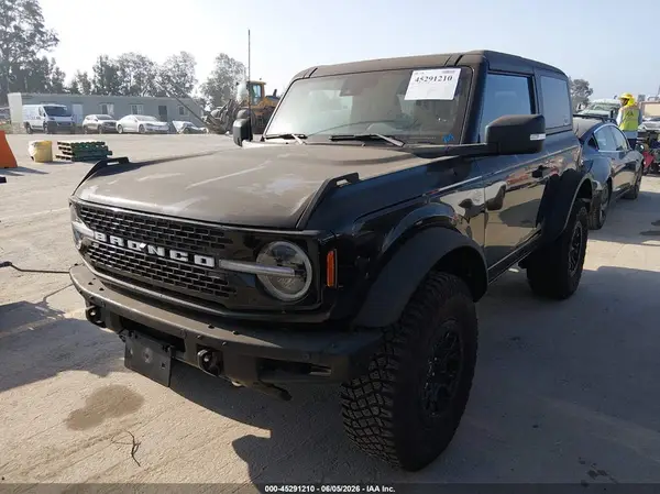 1FMDE5CP6PLB40034 2023 FORD BRONCO - Image 2