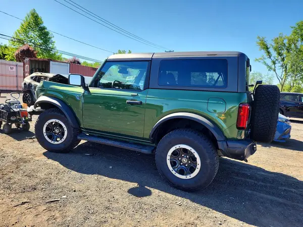 1FMDE5CP7NLA70444 2022 FORD BRONCO - Image 2