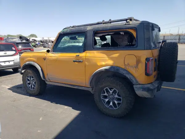 1FMDE5CP8MLA64599 2021 FORD BRONCO - Image 2