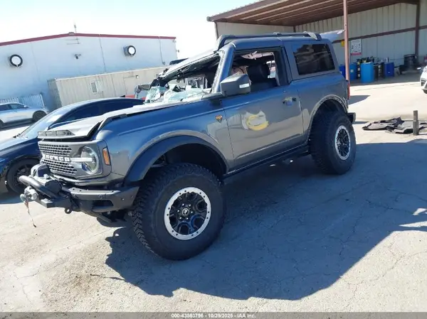 1FMDE5CP9NLB82078 2022 FORD BRONCO - Image 2