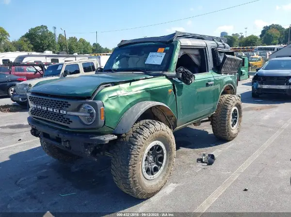 1FMDE5CPXNLB74863 2022 FORD BRONCO - Image 2