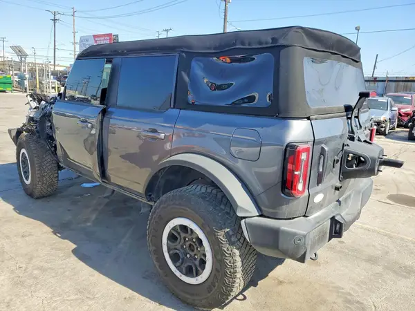 1FMDE5DH1NLB10136 2022 FORD BRONCO - Image 2