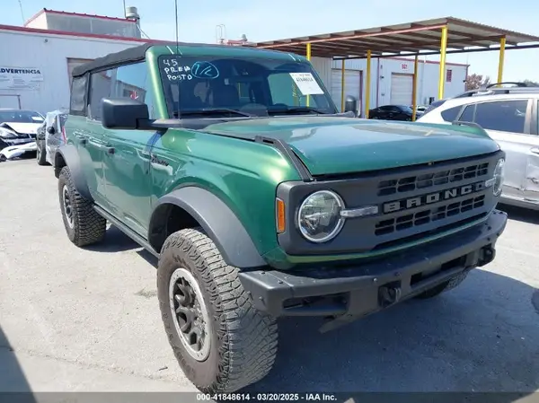 1FMDE5DH2NLB04197 2022 FORD BRONCO - Image 1