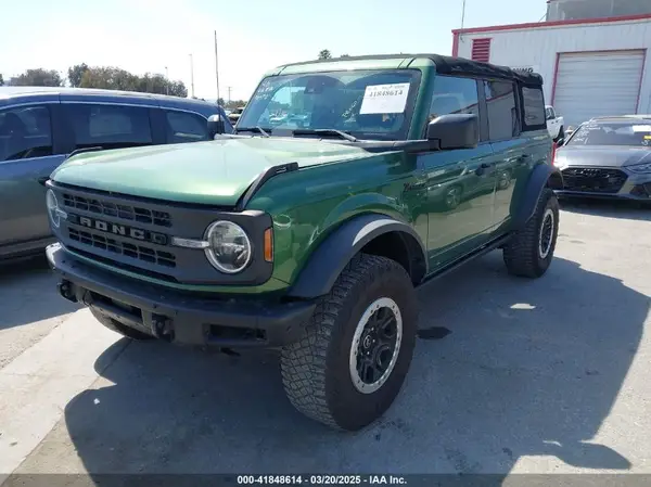 1FMDE5DH2NLB04197 2022 FORD BRONCO - Image 2