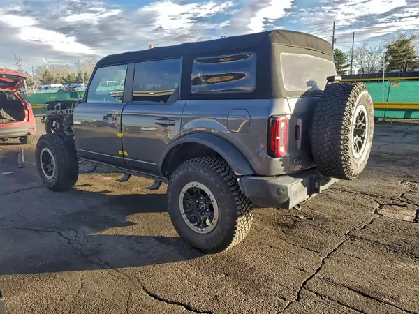 1FMDE5DH3MLA91524 2021 FORD BRONCO - Image 2
