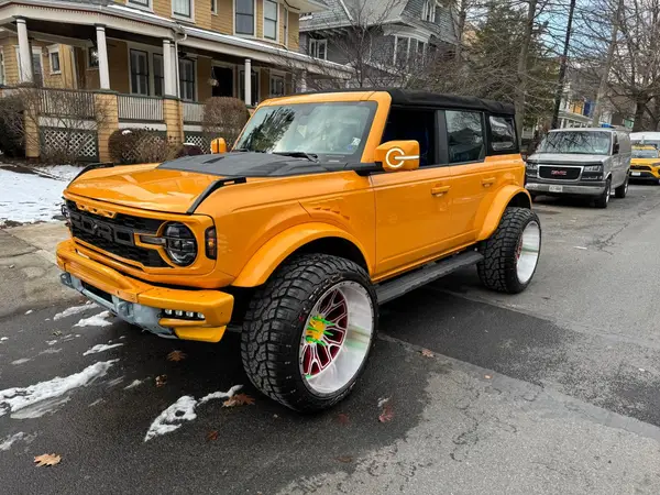 1FMDE5DH4NLA79044 2022 FORD BRONCO - Image 2