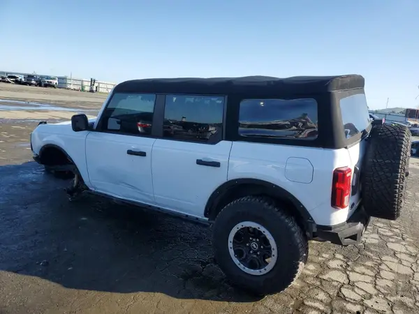1FMDE5DH8PLA85996 2023 FORD BRONCO - Image 2
