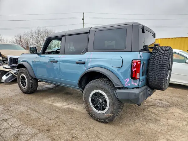 1FMDE5DH8PLB53763 2023 FORD BRONCO - Image 2