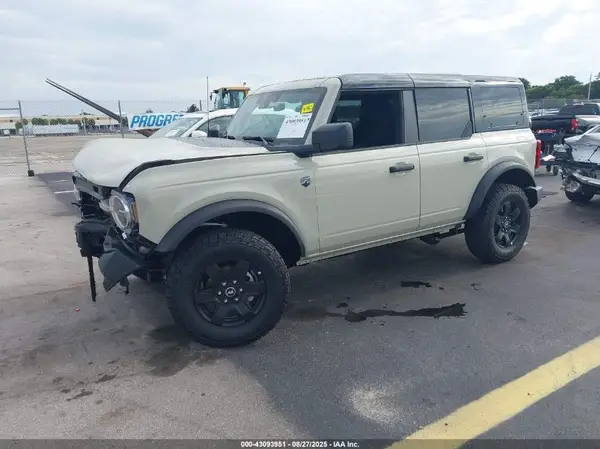 1FMDE7BH2SLB11631 2025 FORD BRONCO - Image 2