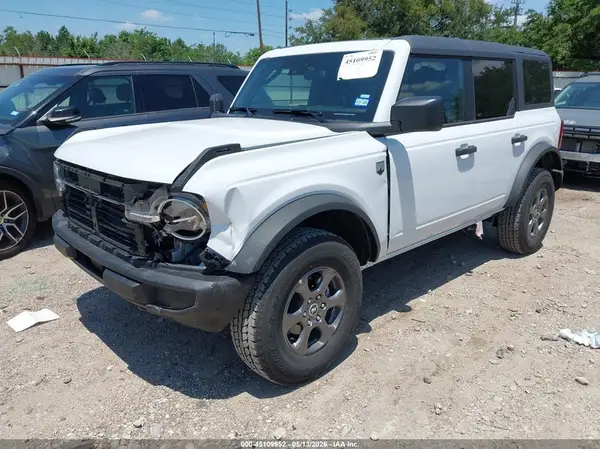 1FMDE7BH2TLA82567 2026 FORD BRONCO - Image 2