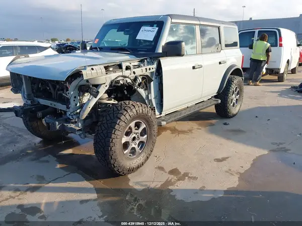 1FMDE7BH7RLA98935 2024 FORD BRONCO - Image 2