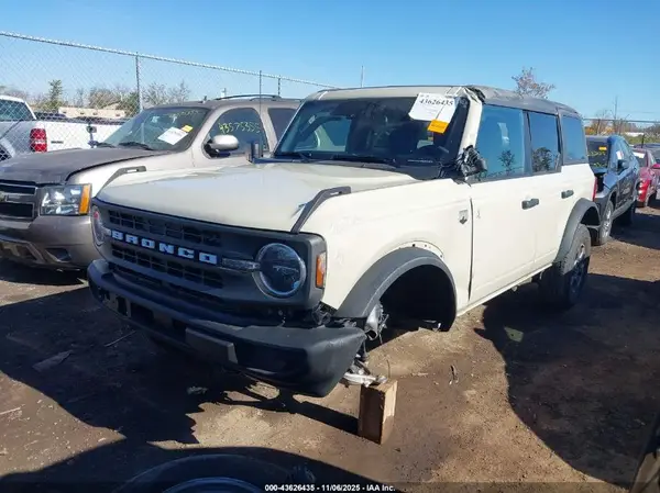 1FMDE7BHXSLA8025 2025 FORD BRONCO - Image 2