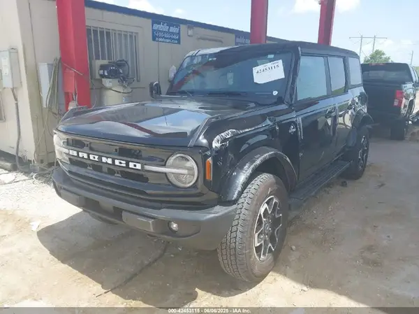 1FMDE8BH2RLA78369 2024 FORD BRONCO - Image 2