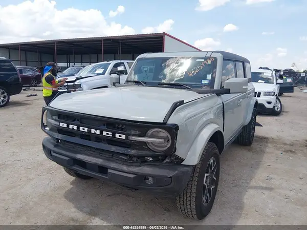 1FMDE8BH3RLA70815 2024 FORD BRONCO - Image 2