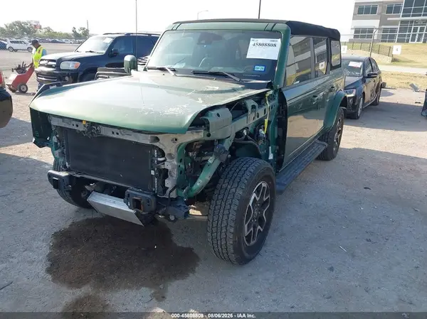 1FMDE8BH3RLA73827 2024 FORD BRONCO - Image 2