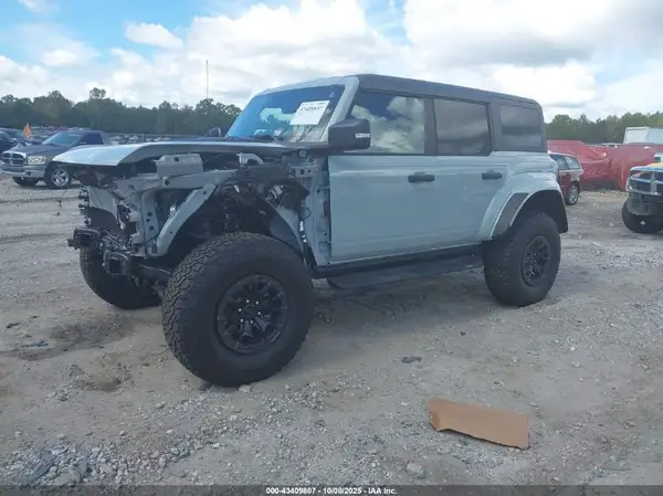 1FMEE0RR2RLA38488 2024 FORD BRONCO - Image 2