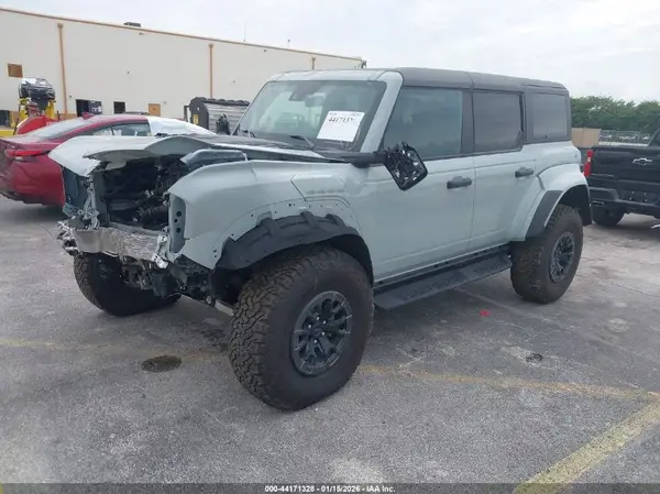 1FMEE0RR2RLB33438 2024 FORD BRONCO - Image 2