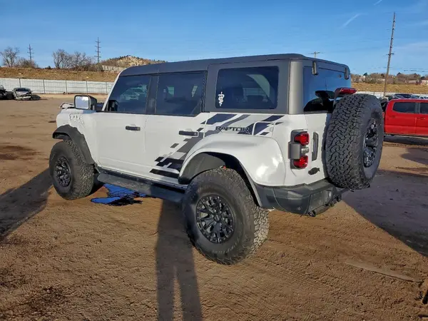 1FMEE0RR3RLA62105 2024 FORD BRONCO - Image 2