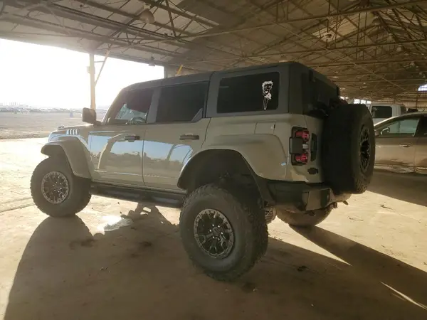 1FMEE0RR5RLA37657 2024 FORD BRONCO - Image 2