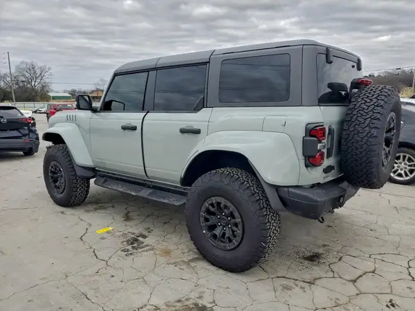 1FMEE0RR5RLA40266 2024 FORD BRONCO - Image 2