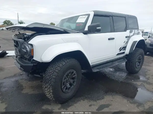 1FMEE0RR6RLA40325 2024 FORD BRONCO - Image 2