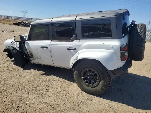 1FMEE0RR6RLA48358 2024 FORD BRONCO - Image 2