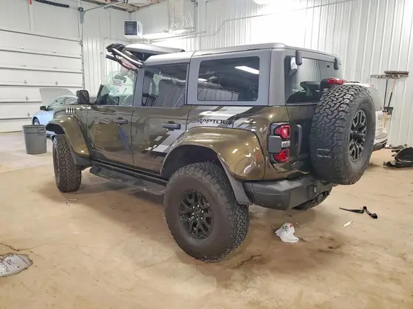 1FMEE0RR7RL848322 2024 FORD BRONCO - Image 2