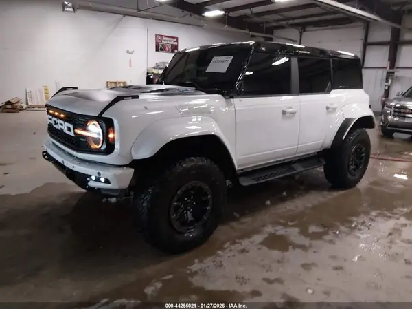 1FMEE0RR7RLA83118 2024 FORD BRONCO - Image 2