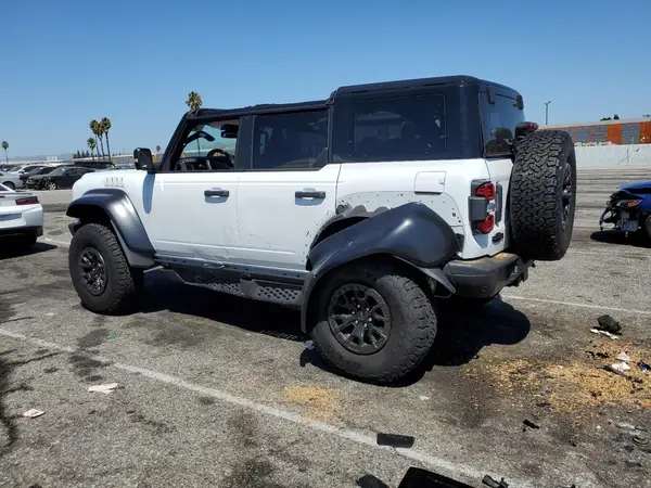 1FMEE0RRXRLA75000 2024 FORD BRONCO - Image 2