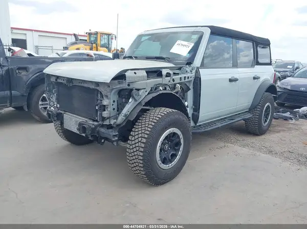 1FMEE1BH5RLA18680 2024 FORD BRONCO - Image 2
