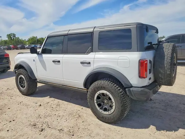 1FMEE1BH9RLA64061 2024 FORD BRONCO - Image 2