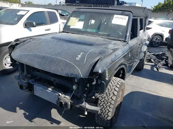 1FMEE1BP1RLA36956 2024 FORD BRONCO - Image 2