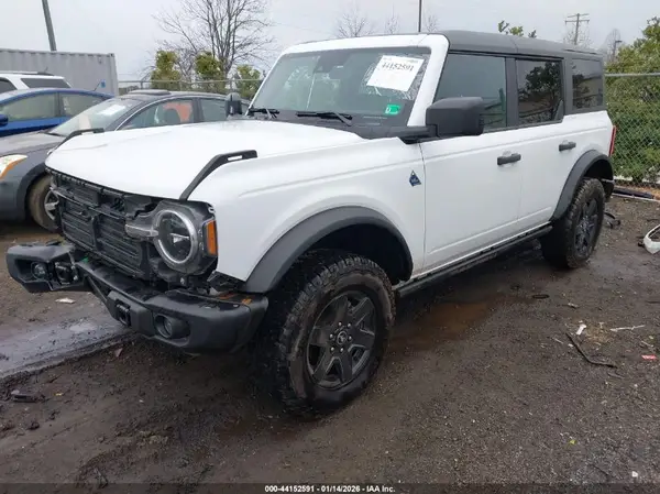 1FMEE1BP2RLA30728 2024 FORD BRONCO - Image 2