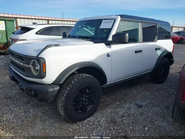 1FMEE1BP3RLB53986 2024 FORD BRONCO - Image 2