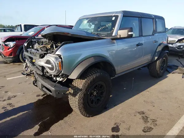 1FMEE2BP0RLB44720 2024 FORD BRONCO - Image 2