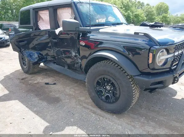 1FMEE2BP1RLA75293 2024 FORD BRONCO - Image 1