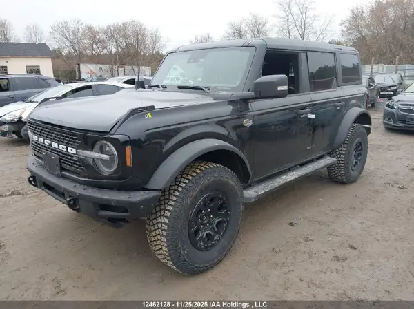 1FMEE2BP1RLA90585 2024 FORD BRONCO - Image 2
