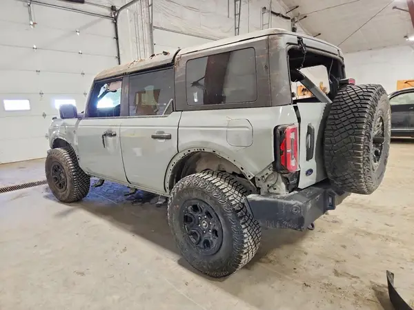 1FMEE2BP1RLB10964 2024 FORD BRONCO - Image 2