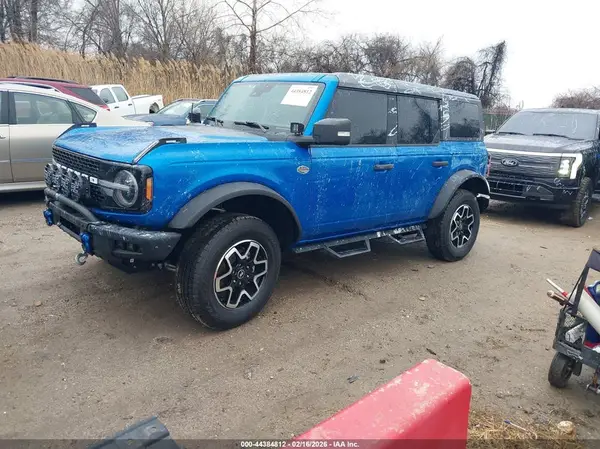 1FMEE2BP2RLA43601 2024 FORD BRONCO - Image 2