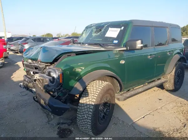 1FMEE2BP2RLA76825 2024 FORD BRONCO - Image 2