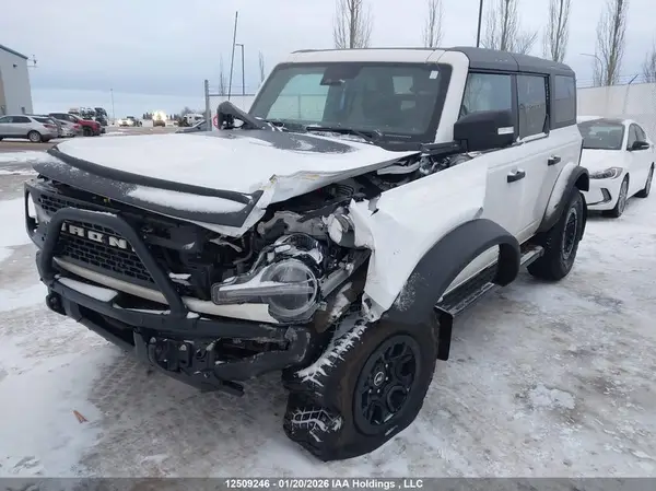 1FMEE2BP4RLA41526 2024 FORD BRONCO - Image 2