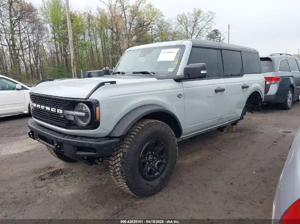 1FMEE2BP4RLA65714 2024 FORD BRONCO - Image 2