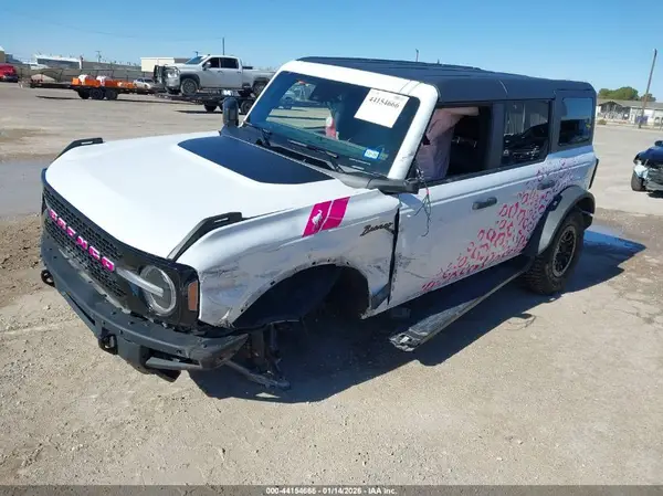 1FMEE2BP4RLB15642 2024 FORD BRONCO - Image 2