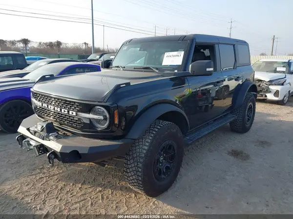 1FMEE2BP5RLA09233 2024 FORD BRONCO - Image 2