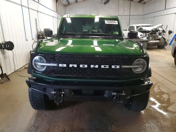1FMEE2BP5RLA18952 2024 FORD BRONCO - Image 2