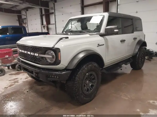 1FMEE2BP8RLA31534 2024 FORD BRONCO - Image 2