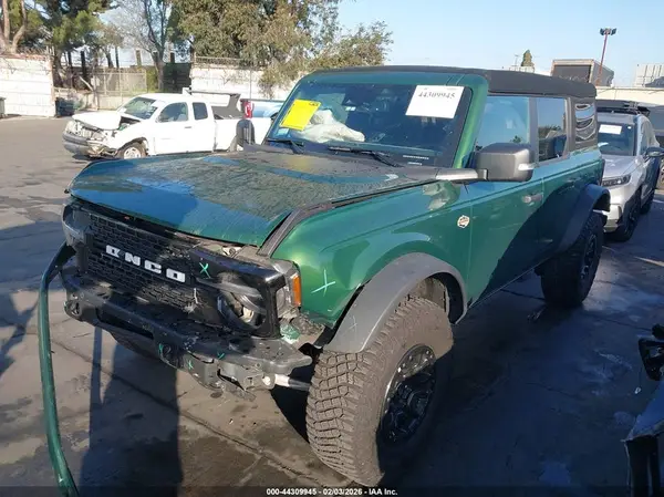 1FMEE2BP9RLA57043 2024 FORD BRONCO - Image 2