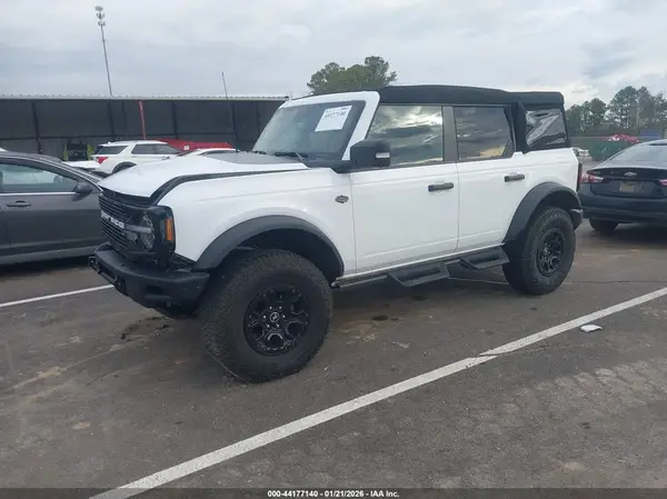 1FMEE2BP9RLA71430 2024 FORD BRONCO - Image 2