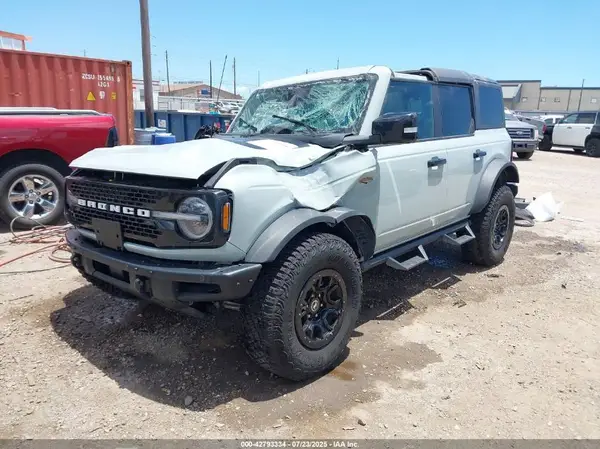 1FMEE2BPXRLA19305 2024 FORD BRONCO - Image 2
